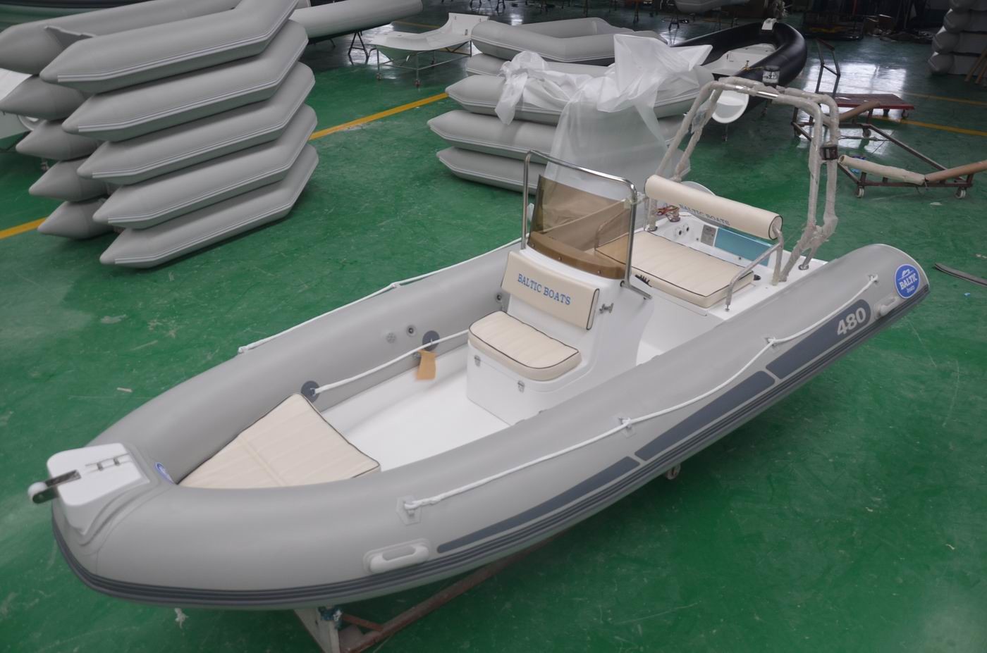 480 Cm PVC Small Rib Boat 216 KGS Multifunctional Angler Panga Boats With Fish Hold