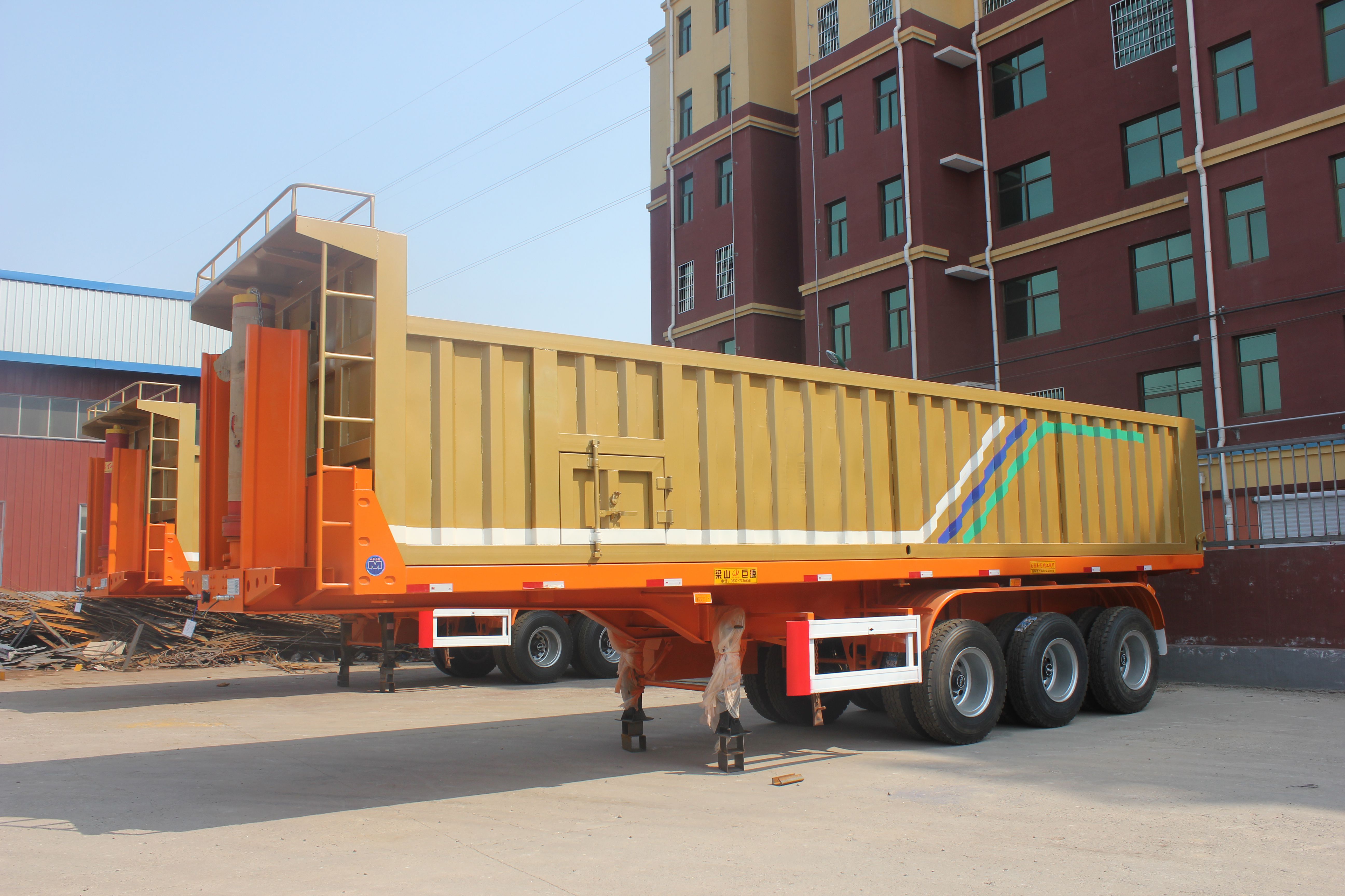 60T Rear Dump Trailer 3 Axle Hydraulic Cylinder Ending Tipper Semi-Trailer with Materials