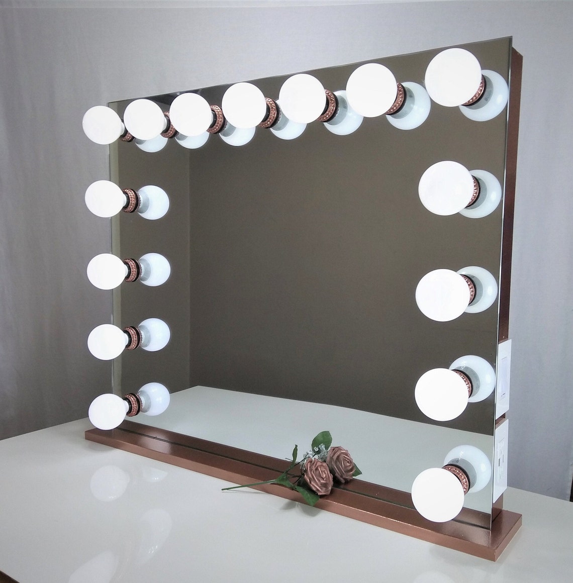 Custom Designs Vanity Lights Ideal for Table Desktop Dresser and Bathroom Dressing