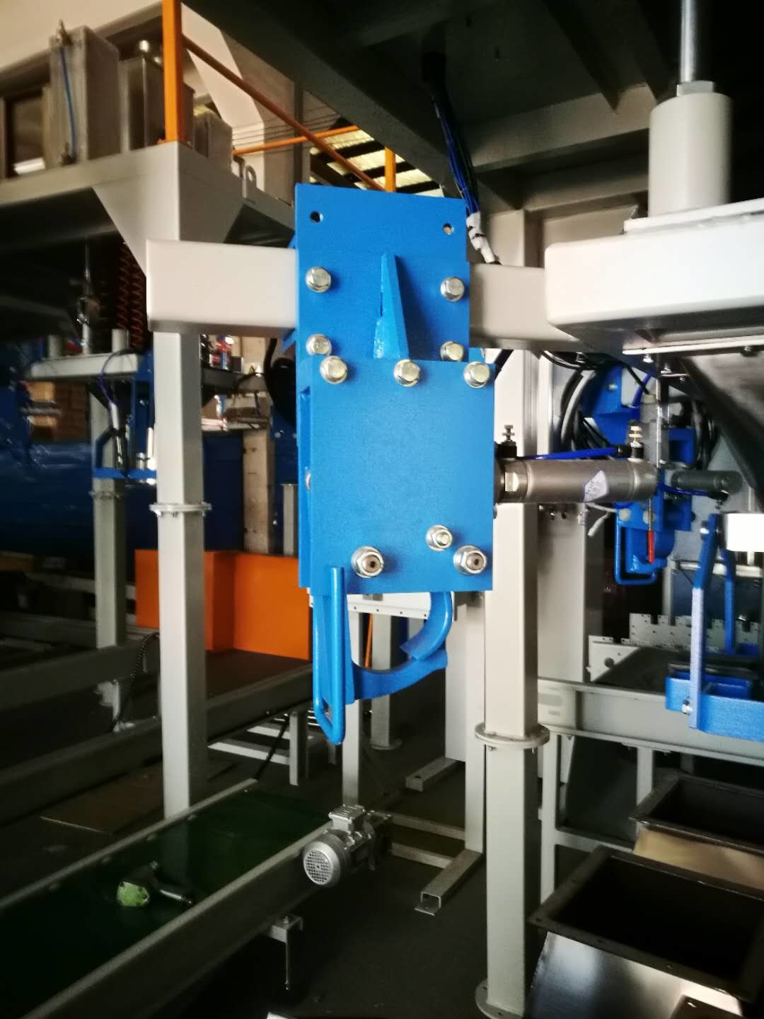 Powder Flour Jumbo Bagging Machine 0.8Mpa Sack Weighing Filling