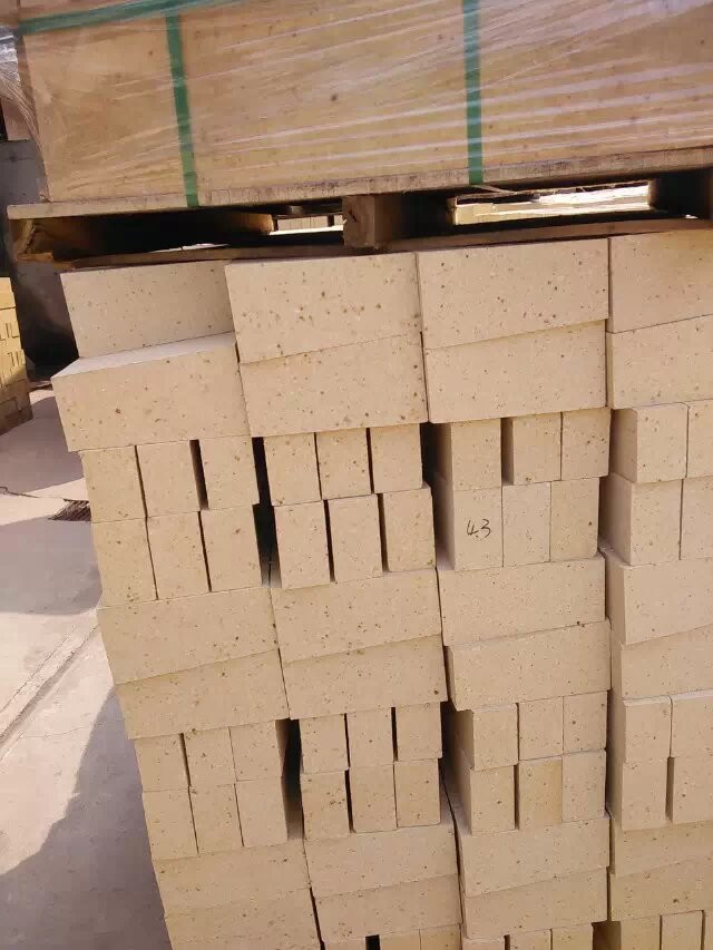 High Temp Insulation High Alumina Refractory Brick For Glass / Cement Rotary Kiln