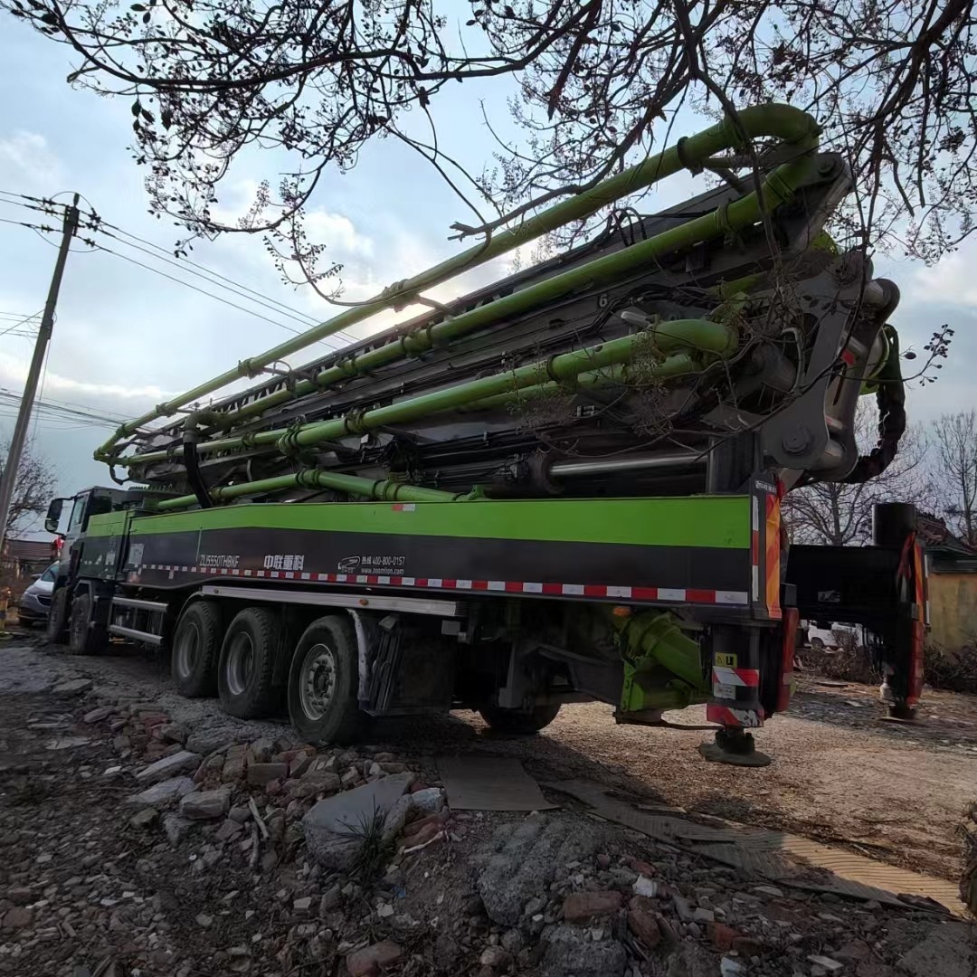Zoomlion 70m Shandeka chassis concrete pump truck | Efficient and intelligent, leading the industry