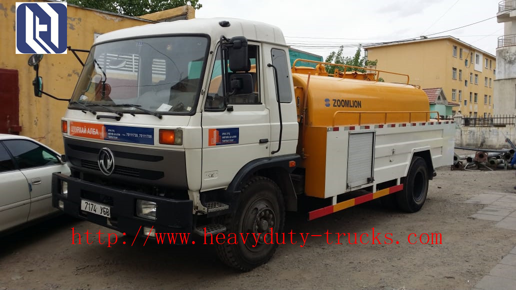 6 Cubic Meters Diesel Sewage Suction Truck New HOWO High Standard Sewage Vacuum Suction Truck