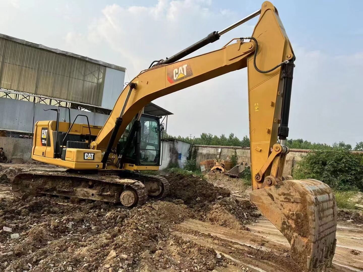 Second-Hand CATERPILLAR Excavator 1.2m³ Bucket Low Maintenance