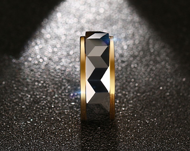 Men's 8mm Gold Black Faceted Tungsten Carbide Rings High Polished Wedding Bands for Couple Fashion Jewelry Comfort Fit