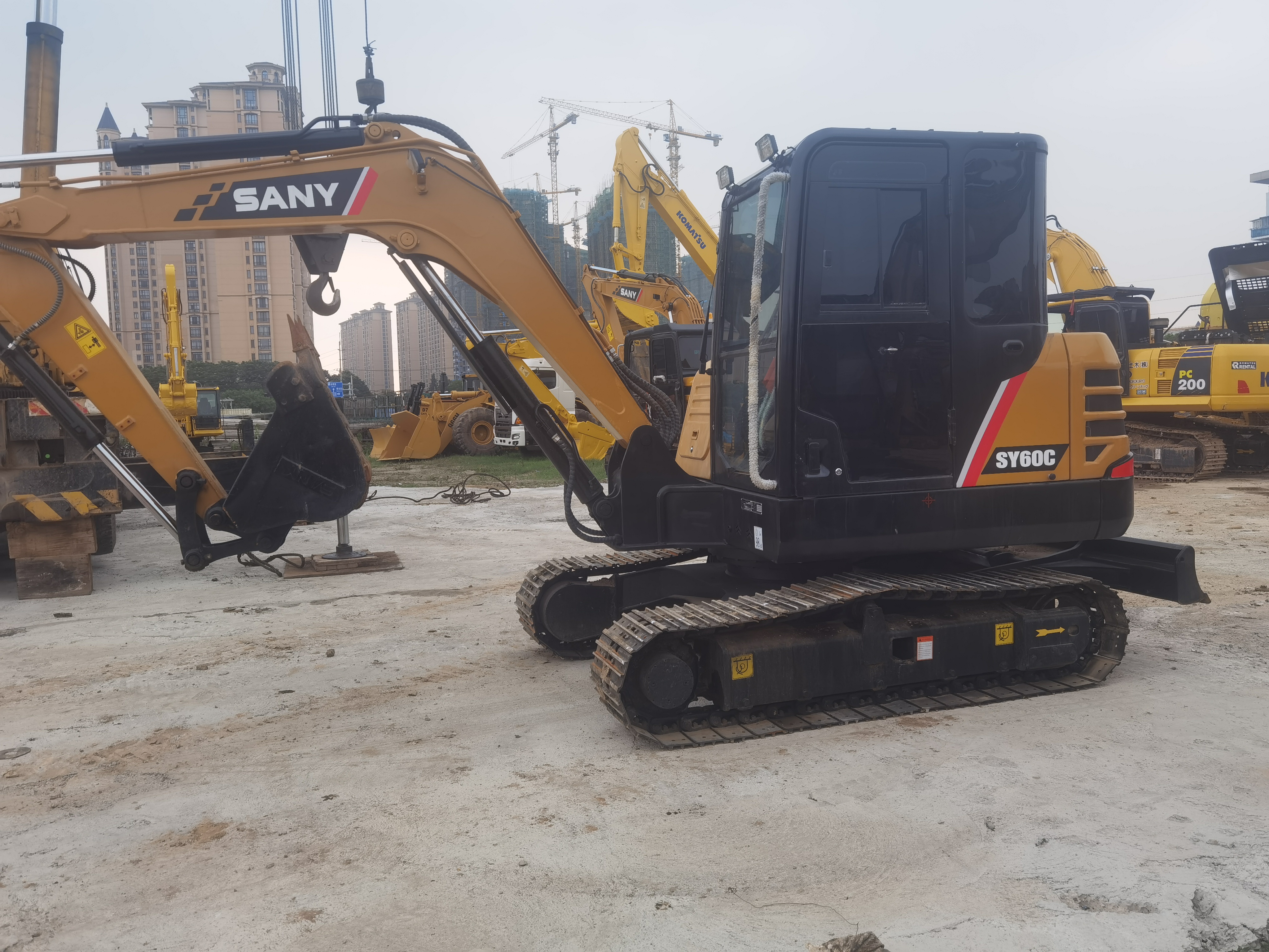 High Performance Sany SY60C Excavator 6TON 0.3 Bucket Capacity 40.5 Power