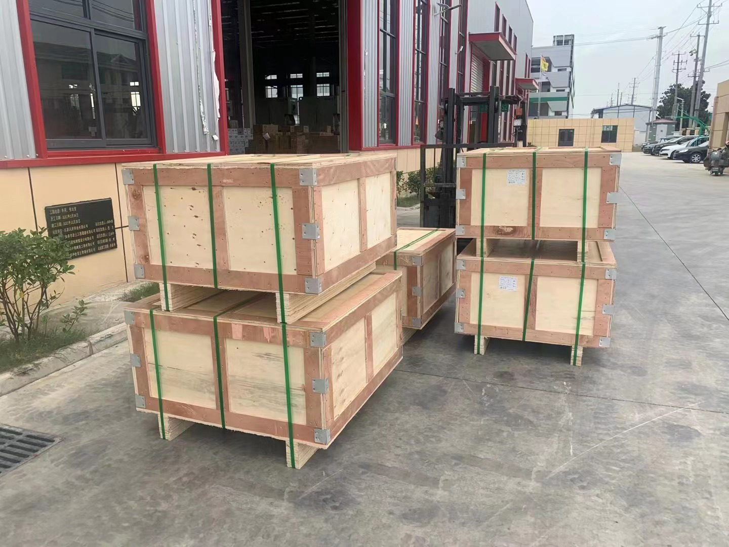 Semi Automatic 3KW 2 Shaft Heavy Duty Aluminium Foil Roll Silicone Paper Rewinder Machine