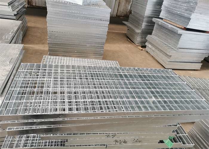 Power Station Galvanized Platform Steel Grating 1000mm Length Press Welded