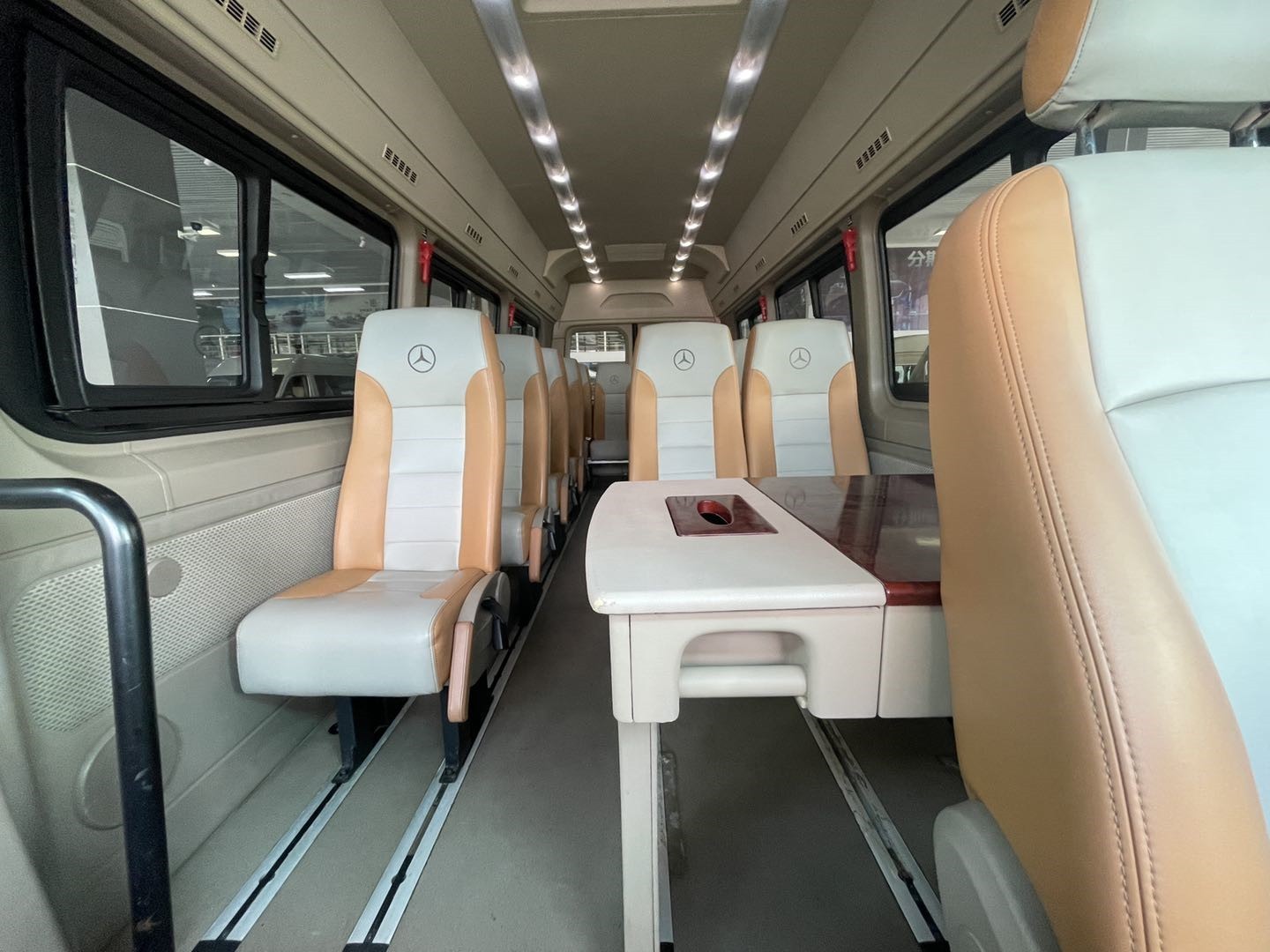 Used Luxury Buses Benz Commercial Mini Bus 19 Seats Front Engine Daimler Engine EURO V