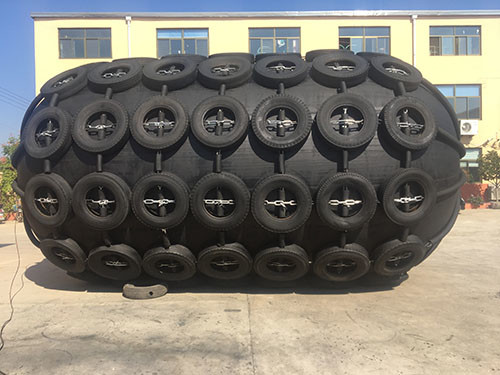 2000mm Dia 4000mm Length Yokohama Pneumatic Fender SUS304 Stainless Steel Flange