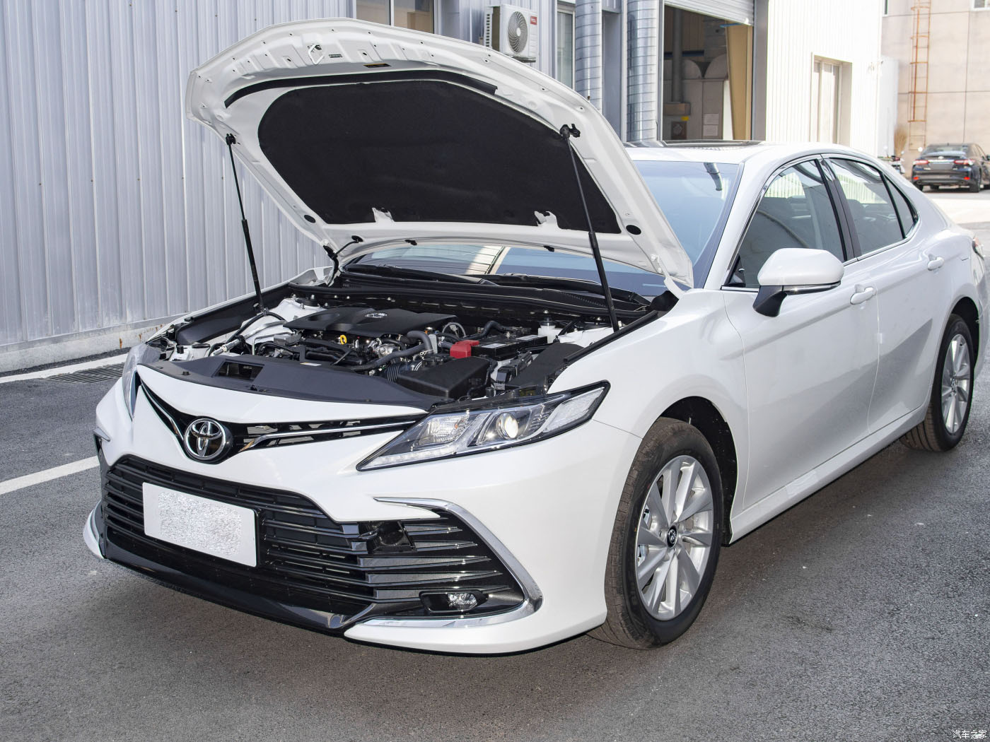 High Speed Multi-function Steering Wheel ABS Yes 2024 Toyota Camry Corolla 1.2 1.5 2.0 2.5 Luxury Sedan Gasoline Cars 5 Seats