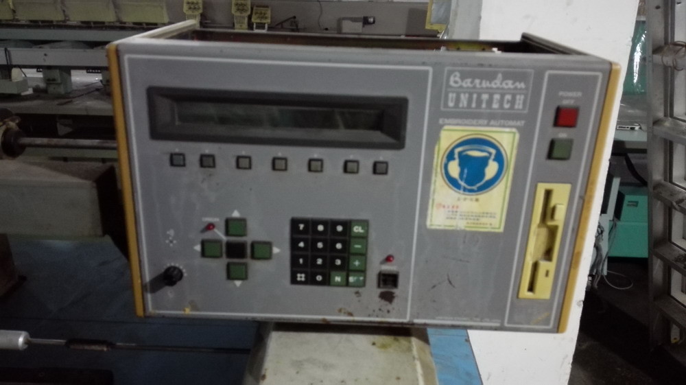 Barudan Used Multi Head Embroidery Machines , 300 X 350 / 350mm Emb.Area