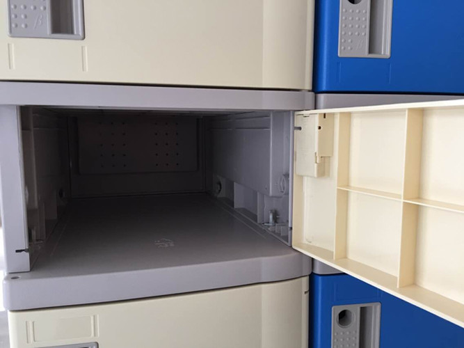 Green / Beige 32 Doors One Set Mobile Phone Charging Lockers With Coin Lock
