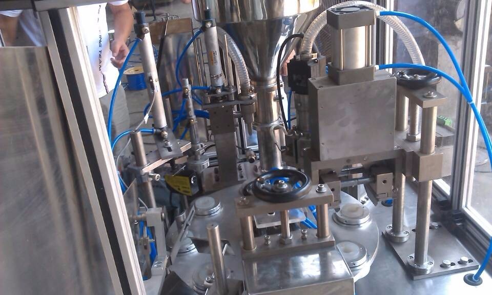 Automatic High Speed Tube Filling & Sealing Machine For Plastic Tube And Laminated Tube