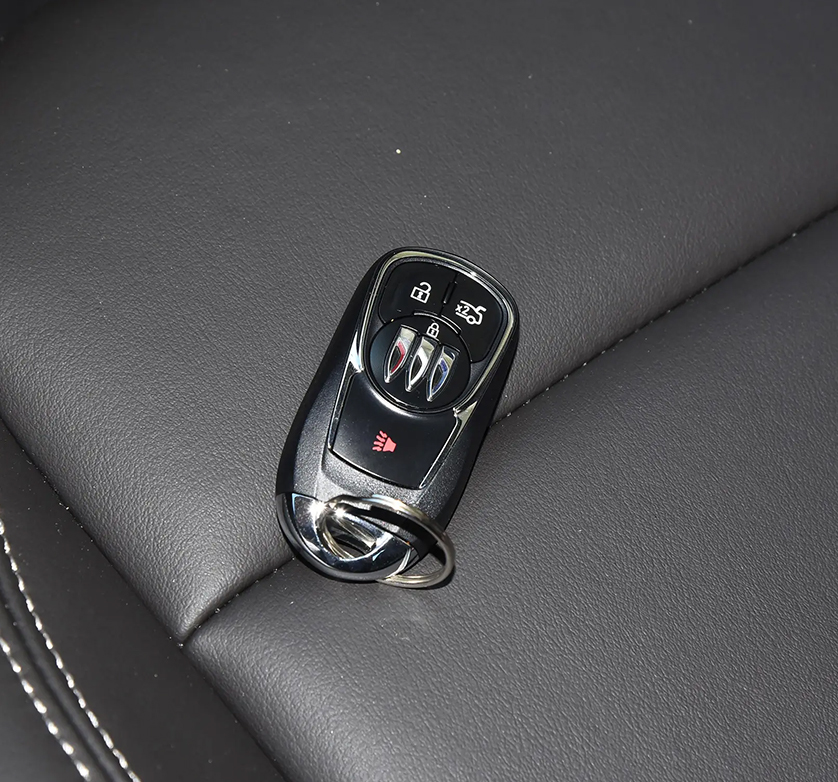 2024 Hot Bui-ck Regal 25T Super Enjoy Version Speed 4-Door 5-Seat Sedan Energy Vehicle Made in Maximum torque Nm 250