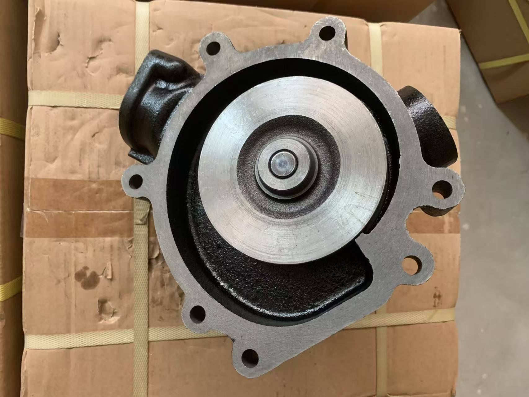 Easy Maintenance​ Mitsubishi 6D16 Water Pump Heat Dissipation Leak-Proof 6D31 6D34