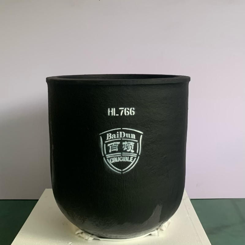 Uniform Heating Round Conventional Type Crucible Outstanding Corrosion Resistance