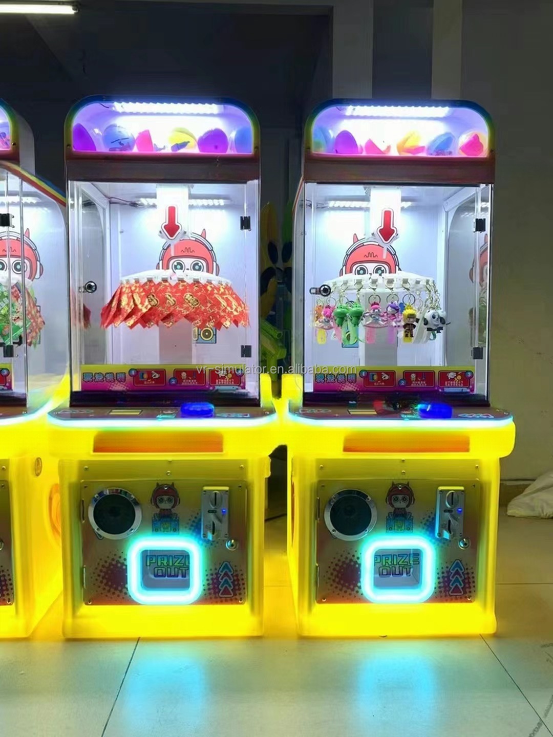 Dreamland Original Design Kids Clip Gift Machine Coin Operated Children Clamp Prize Game Machine