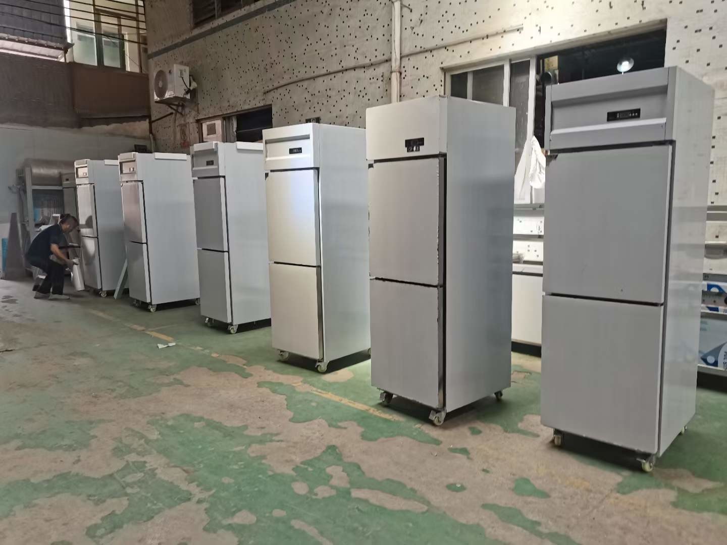 Commercial Kitchen Upright Fridge Single Door Fridge Fan Cooling for Restaurant