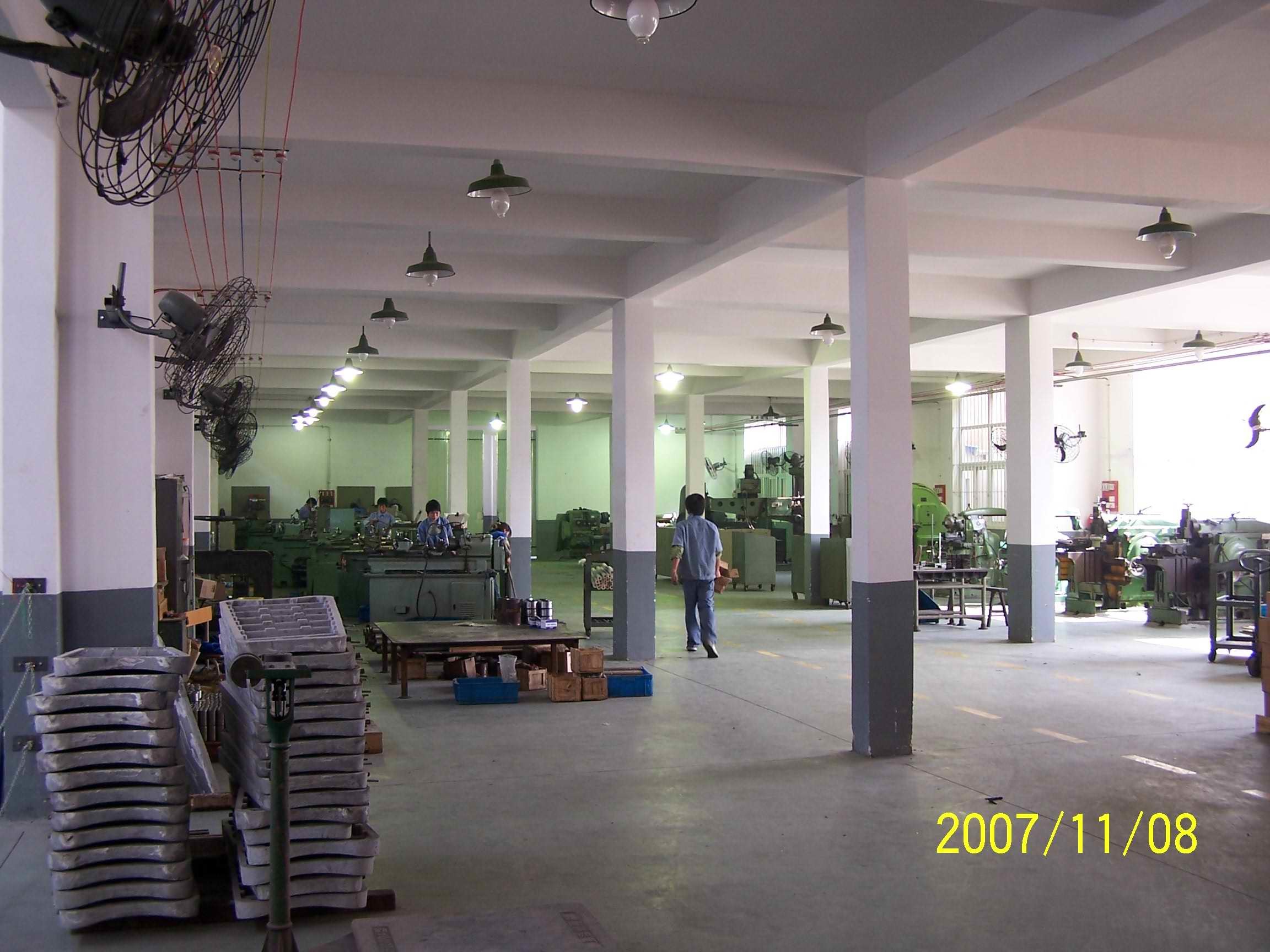 Auto PLC Commercial Laundry Press Machine For Laundry Ironing 380V 50hz