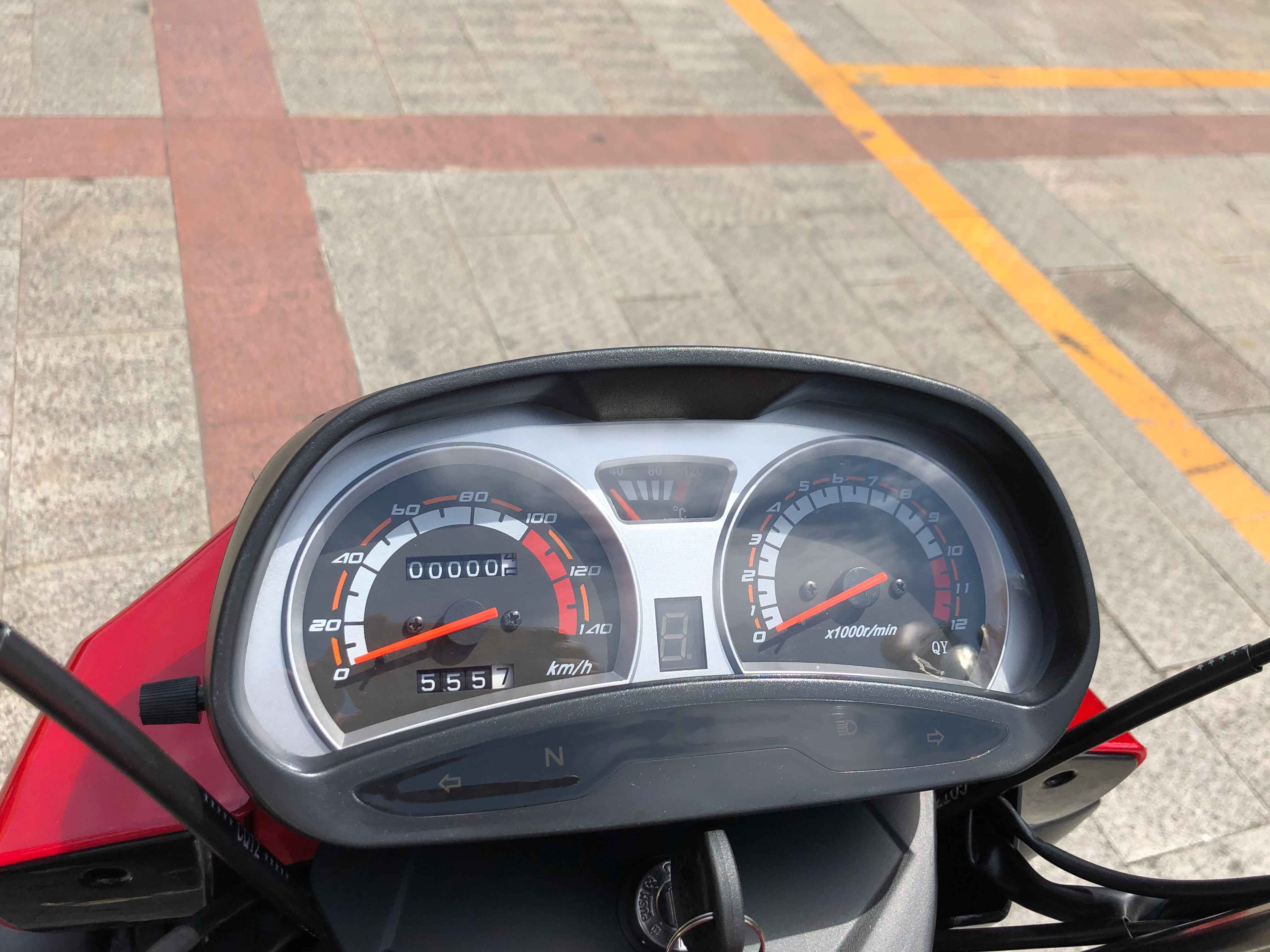 Chinese Manufacturers 300cc Self Loader Gas Powered Five Wheel Tricycle for Products