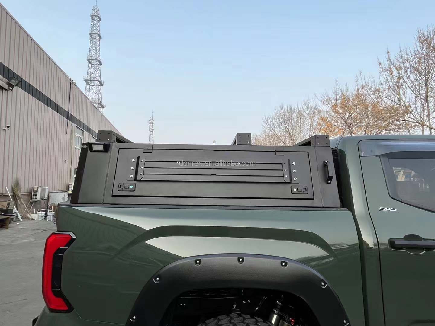Durable Aluminum Alloy Hard Type Truck Bed Cover Tonneau Cover for Toyota Tundra 2023