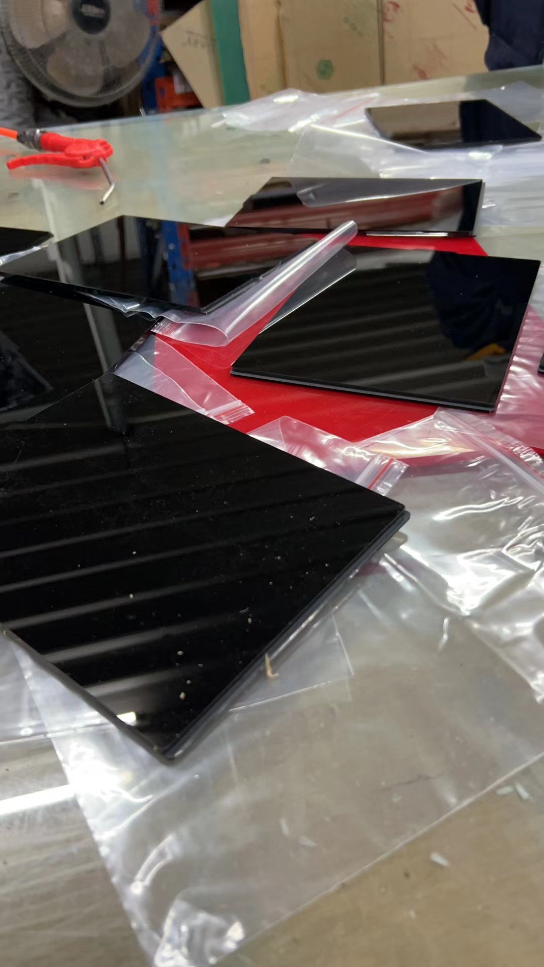 Customized Cutting Service for ABS/Acrylic/PP/PET/Polycarbonate/HDPE Plastic Boards Decorative Panel
