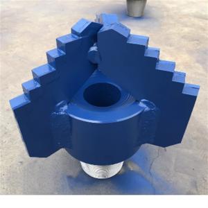 203mm 3 Wings Step Drag Bit with Thread 3 1/2′′ API Reg for Soft Rock Drilling