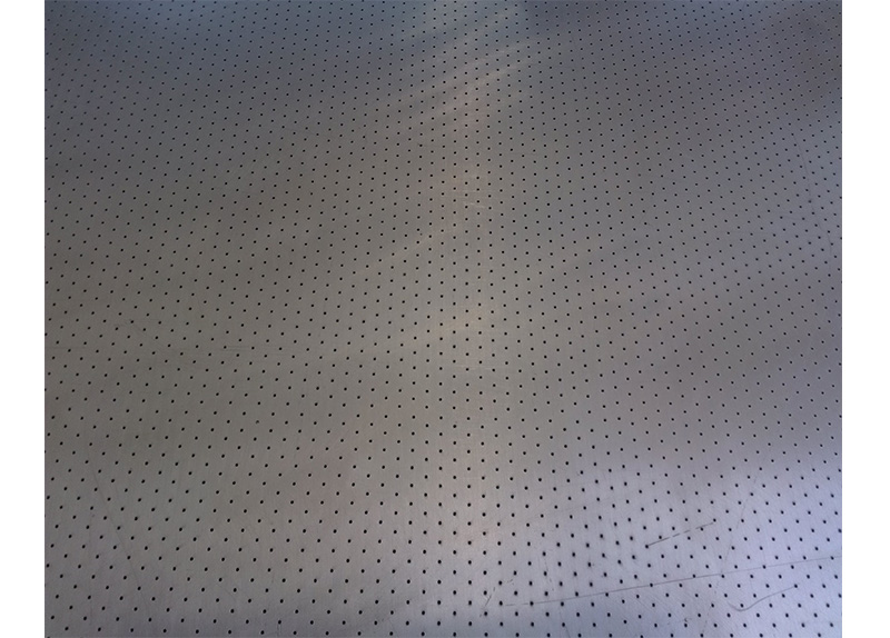 Micro-Straight Holes (Up To 0.8mm)