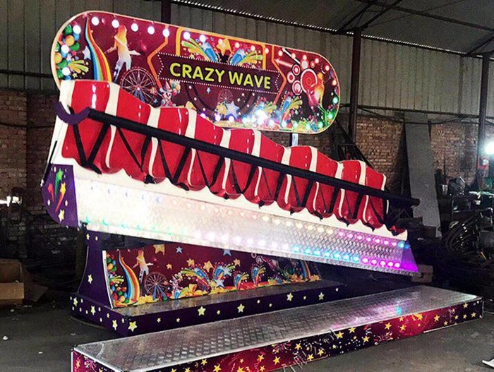 Adjustable Speed Moby Dick Rides , FRP And Steel Material Miami Trip Ride