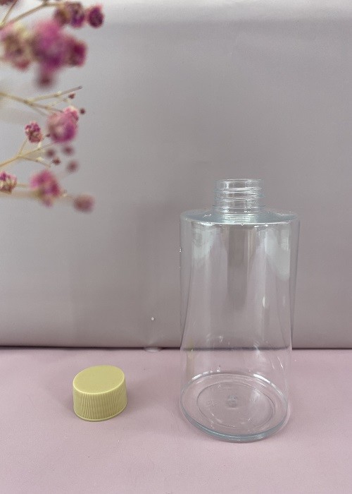 600Ml Empty Plastic Juice Bottles with Lids – Cylinder Drink Containers - Great for Storing Homemade Juices, Water