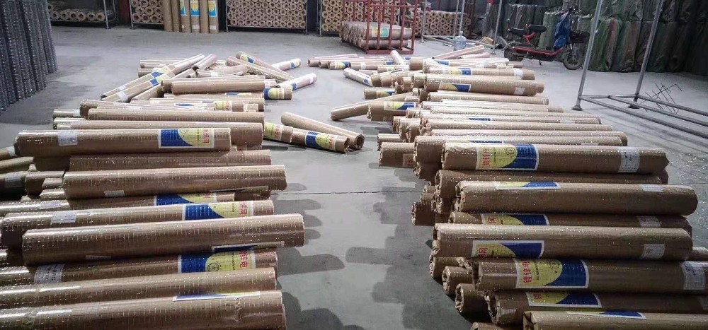 Square Hole 0.8m - 1.5m Height Welded Wire Mesh Rolls PVC Coated For Ram Wire