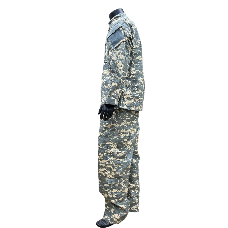 Customized Men's Breathable Sports Uniform with Basic Protection Class and Function