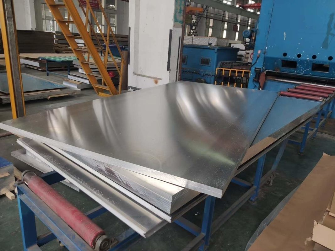 Mill Finish Marine Aluminium Sheet 5052 H32 Al - Mg Alloy For Automobile Body Sheets