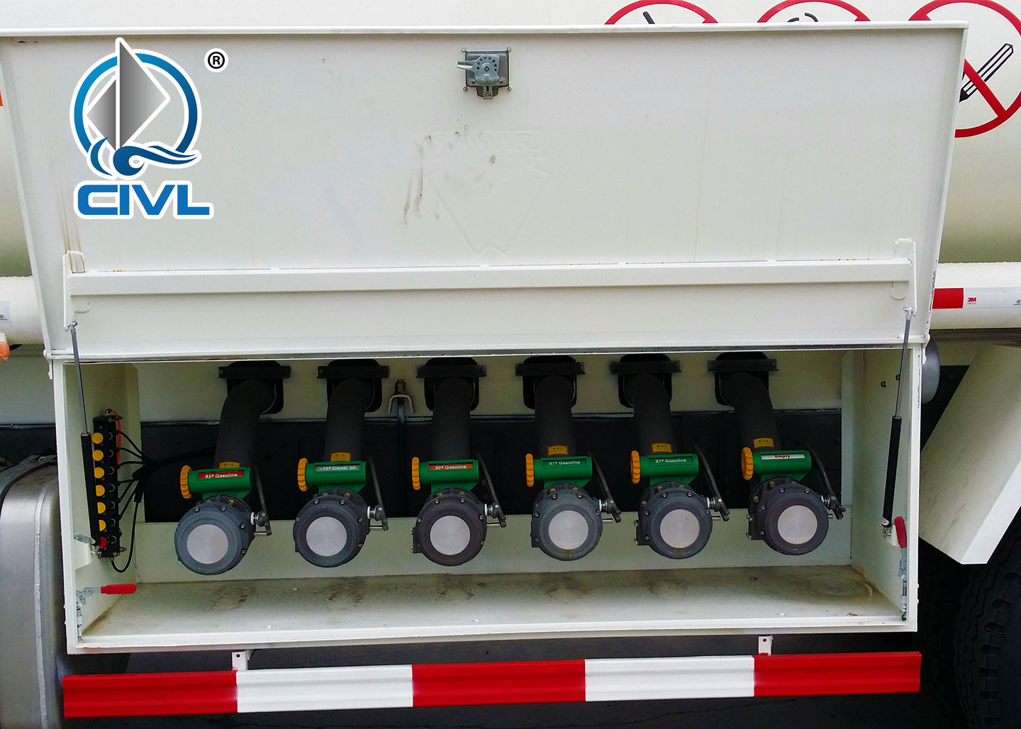 15000L , 18000L , 20000L EURO II Oil Tanker Truck / Sinotruk Military Howo Tanker Truck
