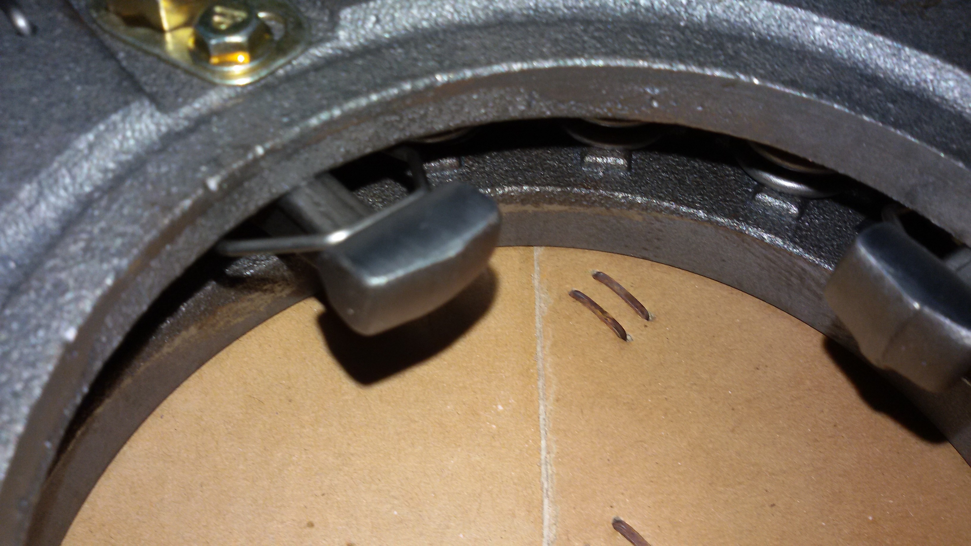 1882201132 BENZ CLUTCH COVER