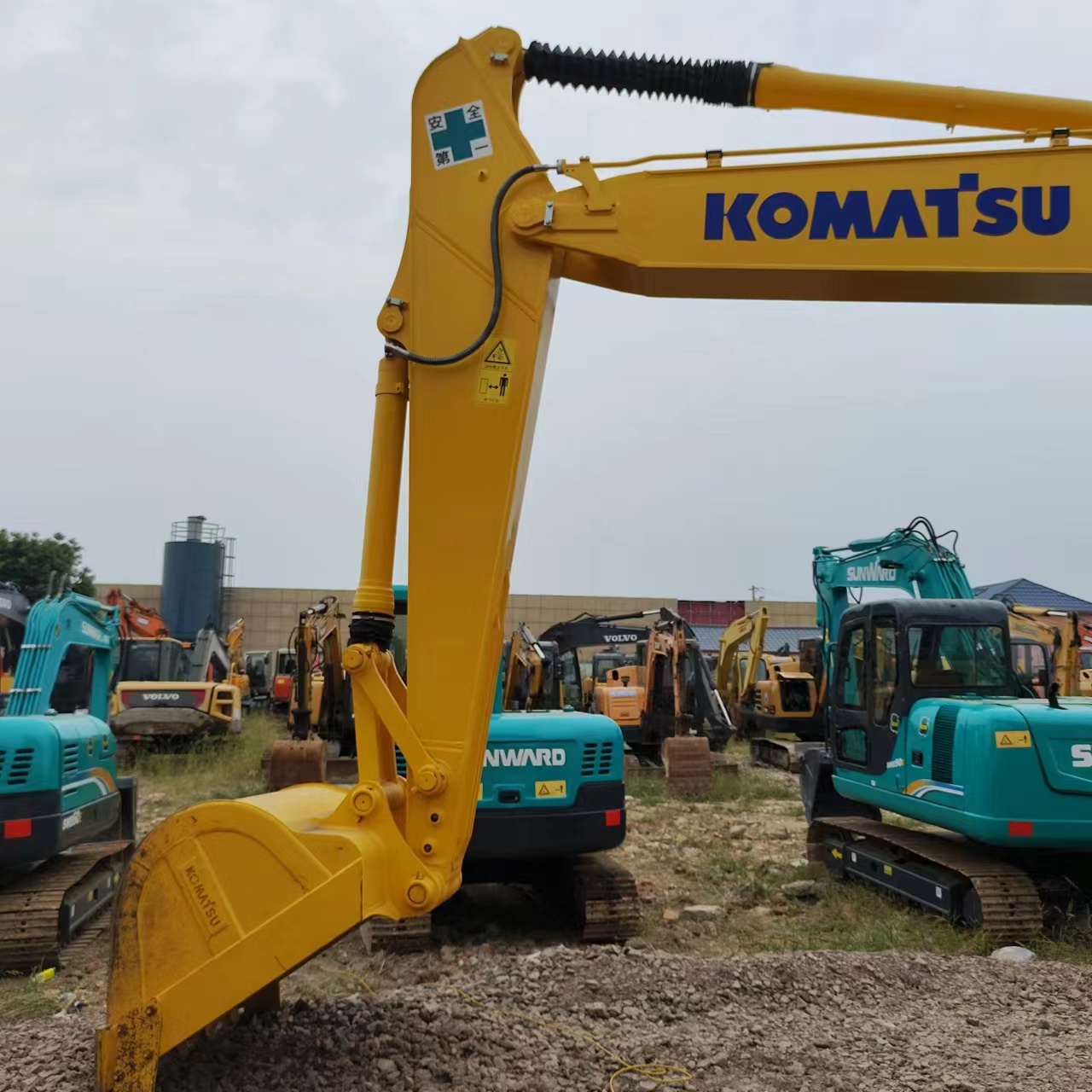 Second Hand PC240LC-8 Komatsu 20 Ton Crawler Excavator Used Komatsu PC240LC-8 PC220-8 Hydraulic Crawler Excavator
