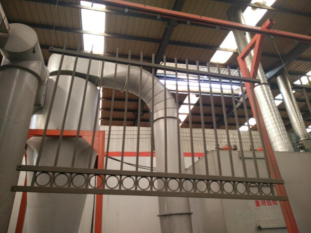 3-rails flat top tubular steel fence