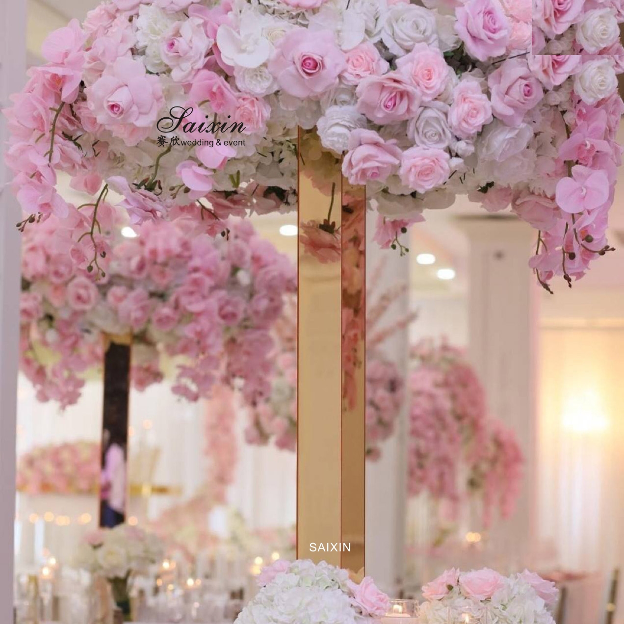 Luxury Crystal Candle Holders Wedding Centerpiece Tall Chimney 90CM