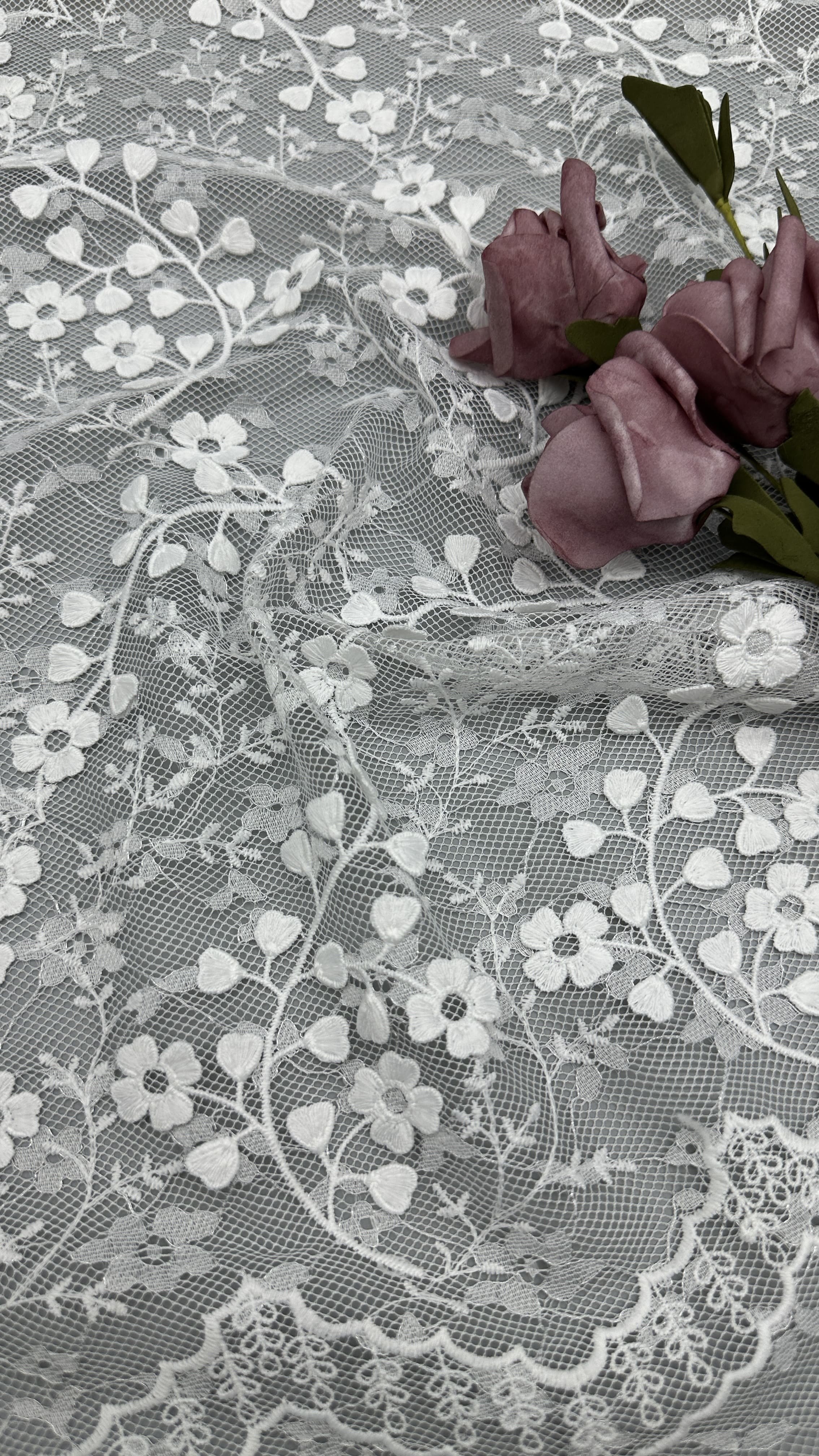 Sequin Embroidery Fabric Elegant Lusiate Breathe Embroidered Lace Fabric Shining Leafy Luxury Occasion Fabric