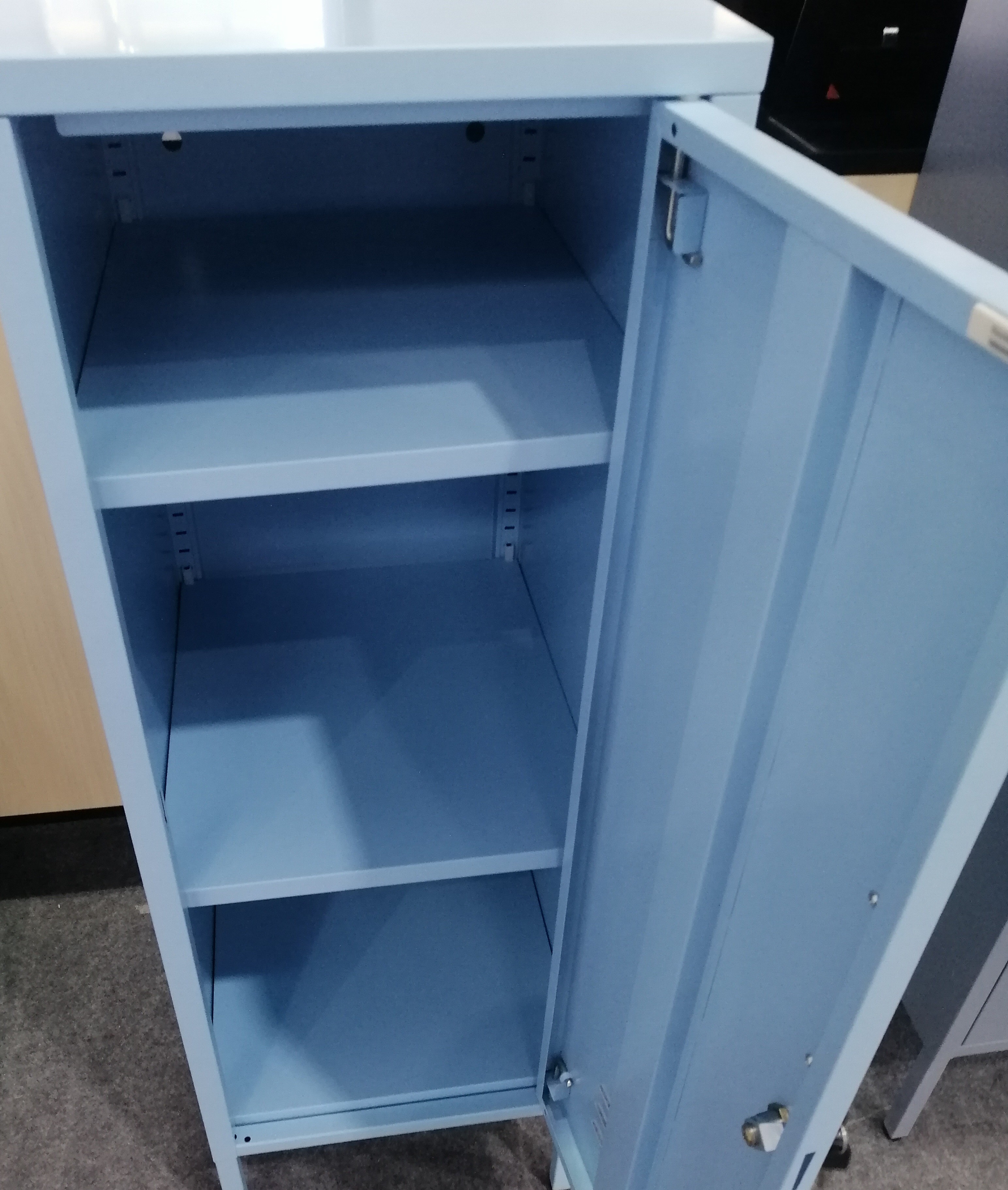 Single Door Storage Cabinet With 2 Adjustable Shelf KD Structure