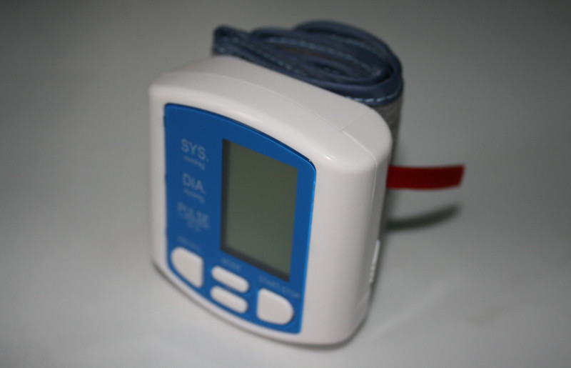 Wrist Digital Blood Pressure Apparatus , Ambulatory bp Monitoring