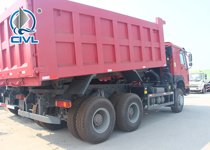 280HP 4 x 4 HOWO Heavy Duty Dump Truck White / Red EURO II 50 Ton