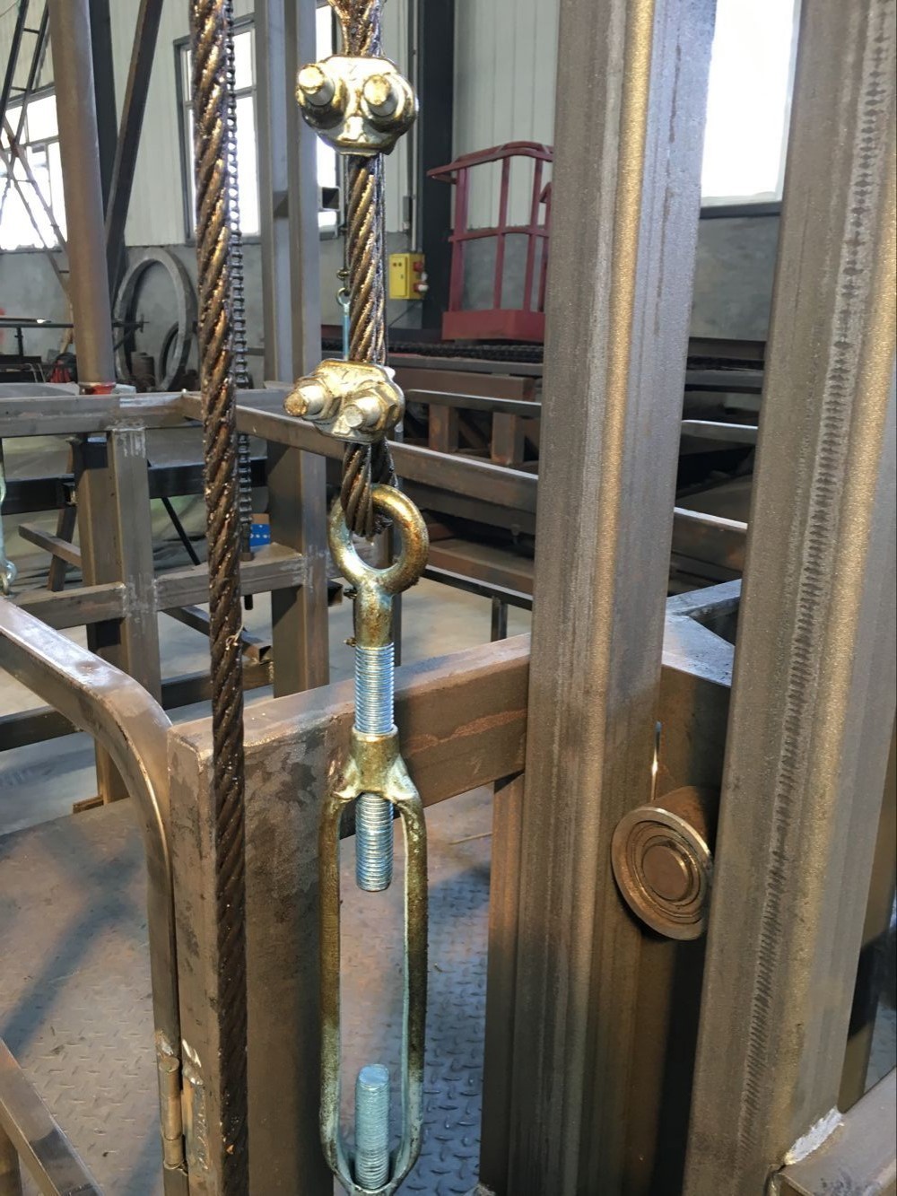 1T 12m CE Approved Vertical Guide Rail Elevators Hydraulic Warehouse Cargo Lift
