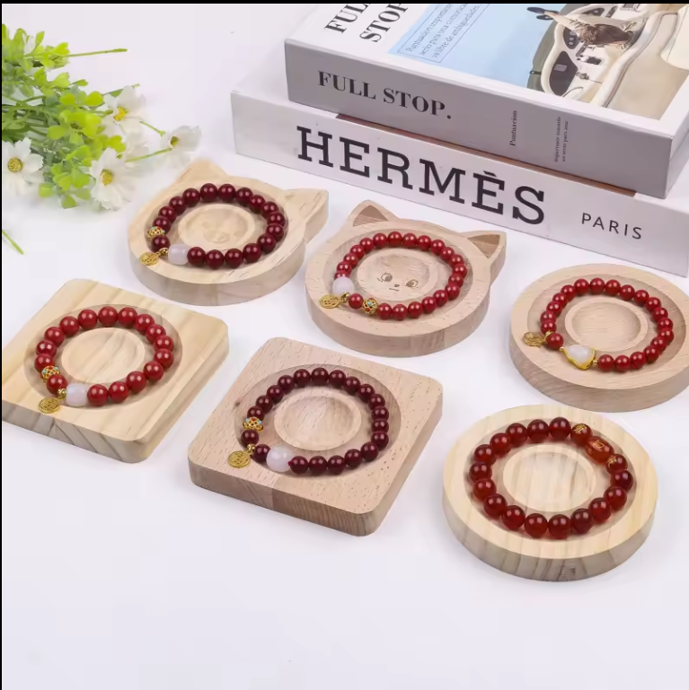 Wholesale Round Jewellery Wooden Bracelet Holder Beautiful Personal Trinket Display