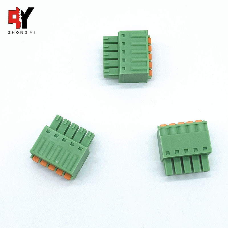PA66 28-16AWG Pluggable Terminal Block Connector HQ15EDGKD-3.5/3.81mm Pitch