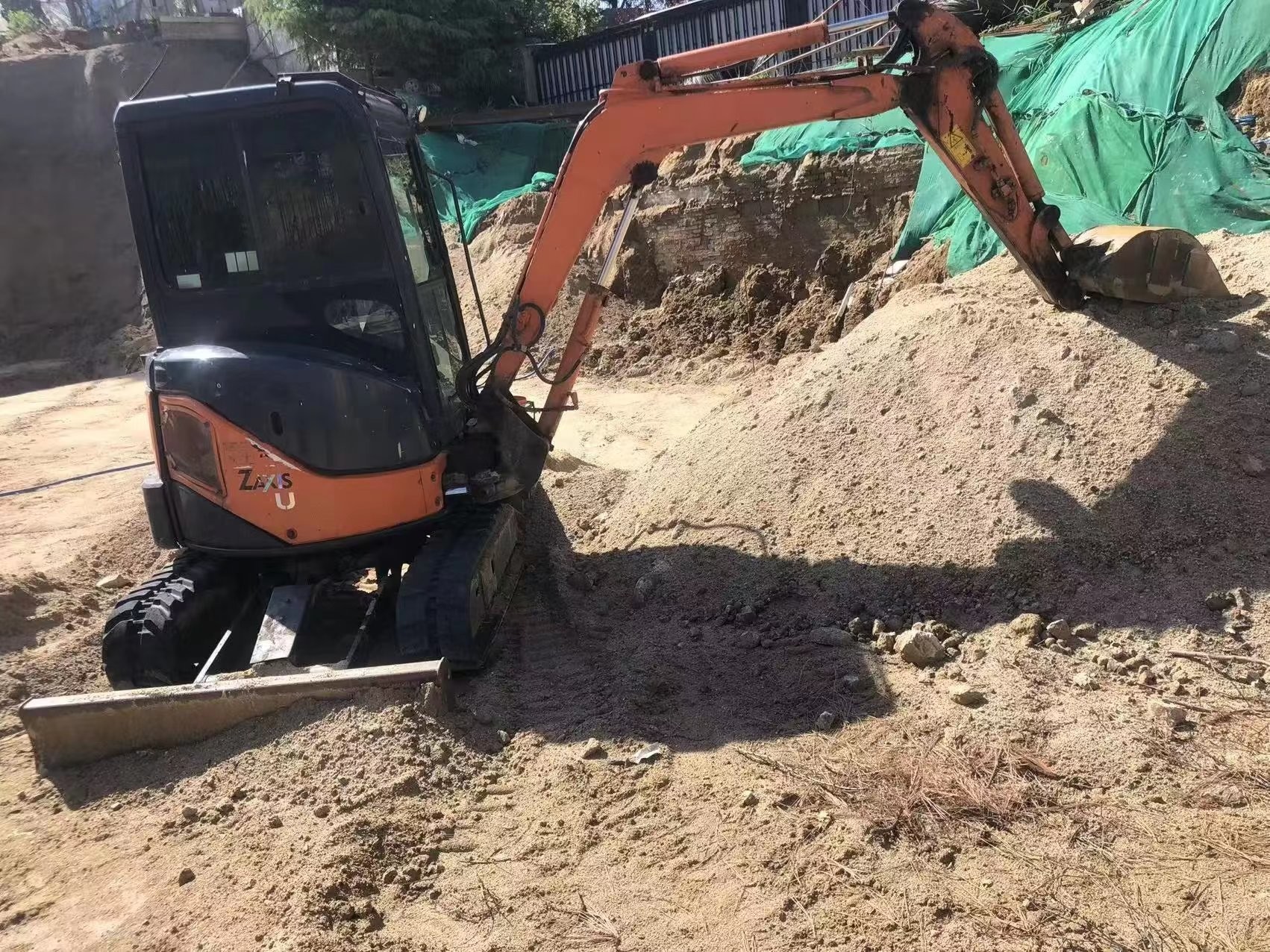 Used Hitachi 30zx Mini Excavator In Good Condition For A Good Price !