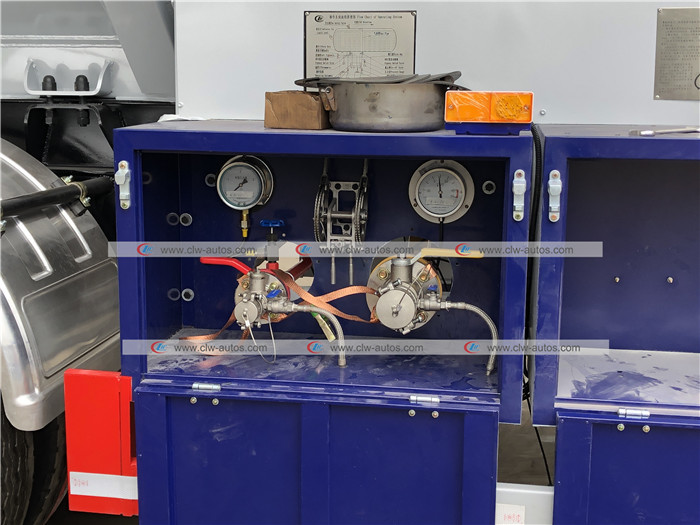 HOWO 5mt 5t 5tons LPG Dispenser Truck Cylinder Filling Tanker Truck