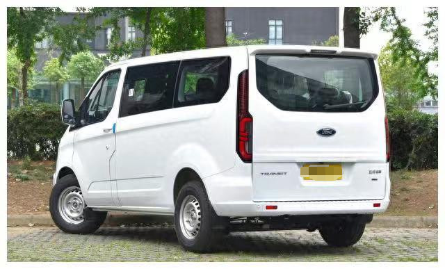 White Ford Transit 9 Seater Diesel Ford Transit 9 Passenger Van