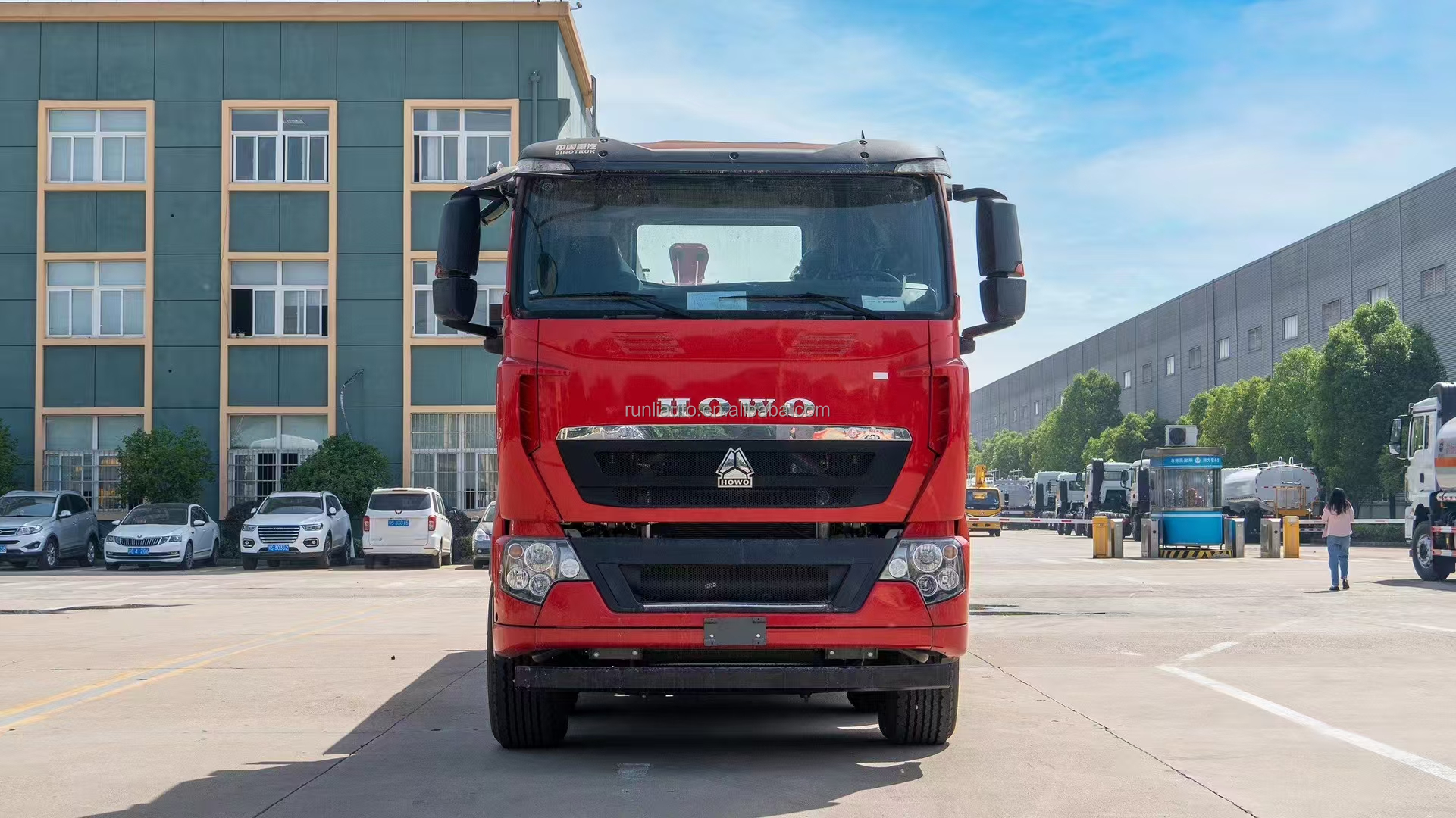 Factory Sinotruk HOWO Tow 100 Tonnes 10X6 6wd Heavy Duty Wheel Lift Tow Truck Wrecker Truck Towing Truck